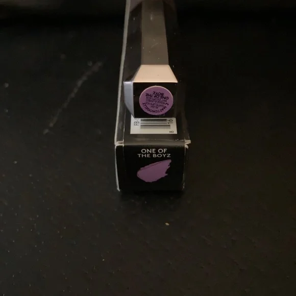 ❣️Fenty Mattemoiselle Plush Matte Lipstick in One of The Boyz - Picture 13 of 16